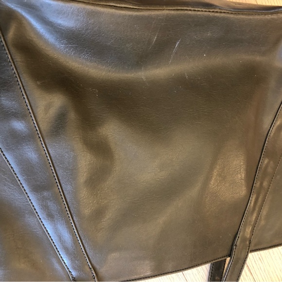 Matt & Natt tote bag, Vegan Leather, in army green. Discontinued at store. - Picture 8 of 11